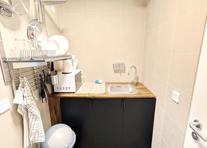 Elegant In Prime Location Apartment